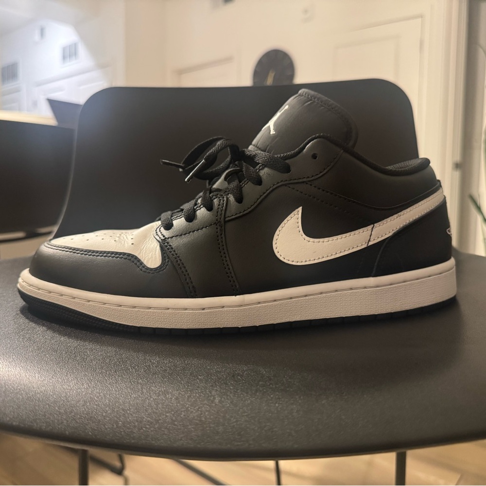 Nike Mens Air Jordan 1 Low Orca